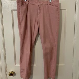 Old Navy Mid-rise Pixie Ankle Pants size 14